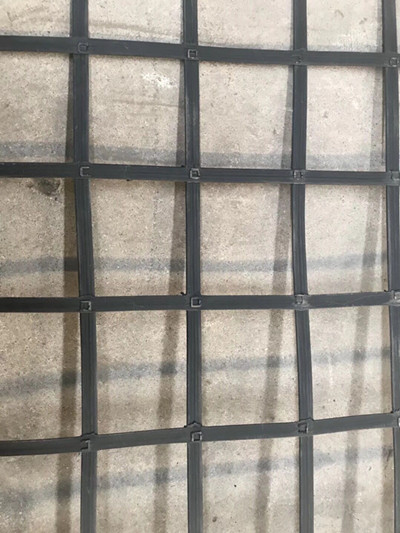 鋼塑土工格柵